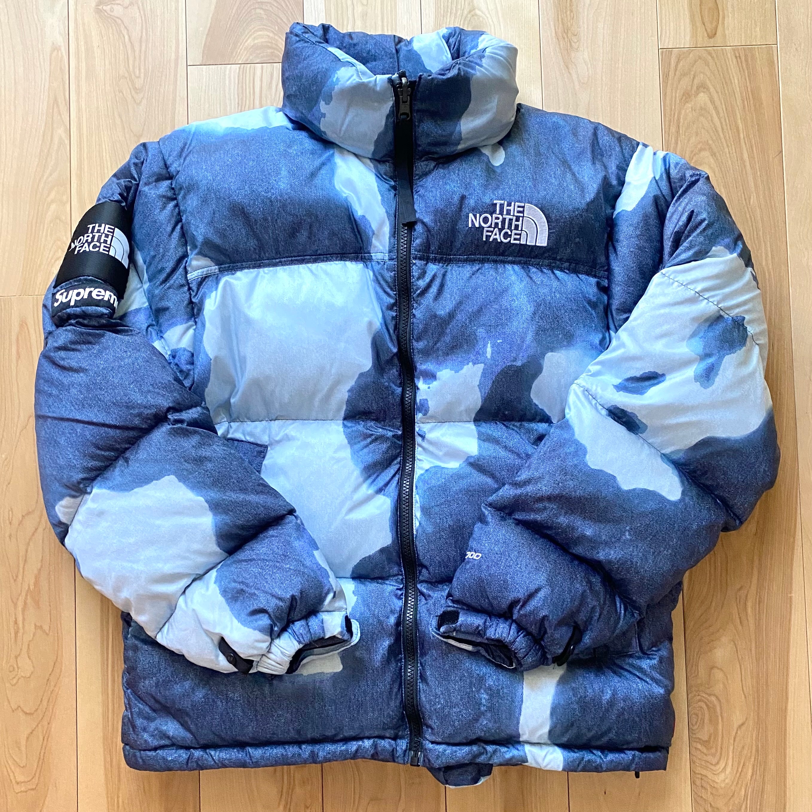 Supreme x The North Face Bleached Denim Print Nuptse Jacket "Indigo"