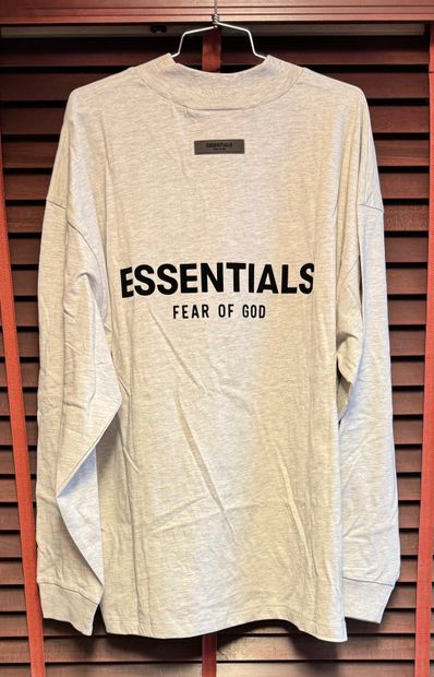 FEAR OF GOD ESSENTIALS BLACK ESS LOGO LS TEE "Light Oatmeal"