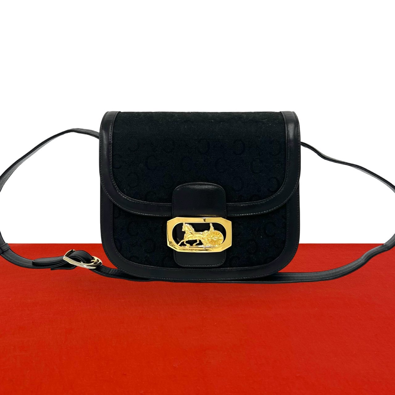CELINE セリーヌ Cマカダム 柄 馬車金具 キャンバス レザー ショルダーバッグ ブラック
 33359