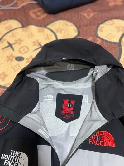 Supreme x The North Face Taped Seam Shell Jacket "Grey"