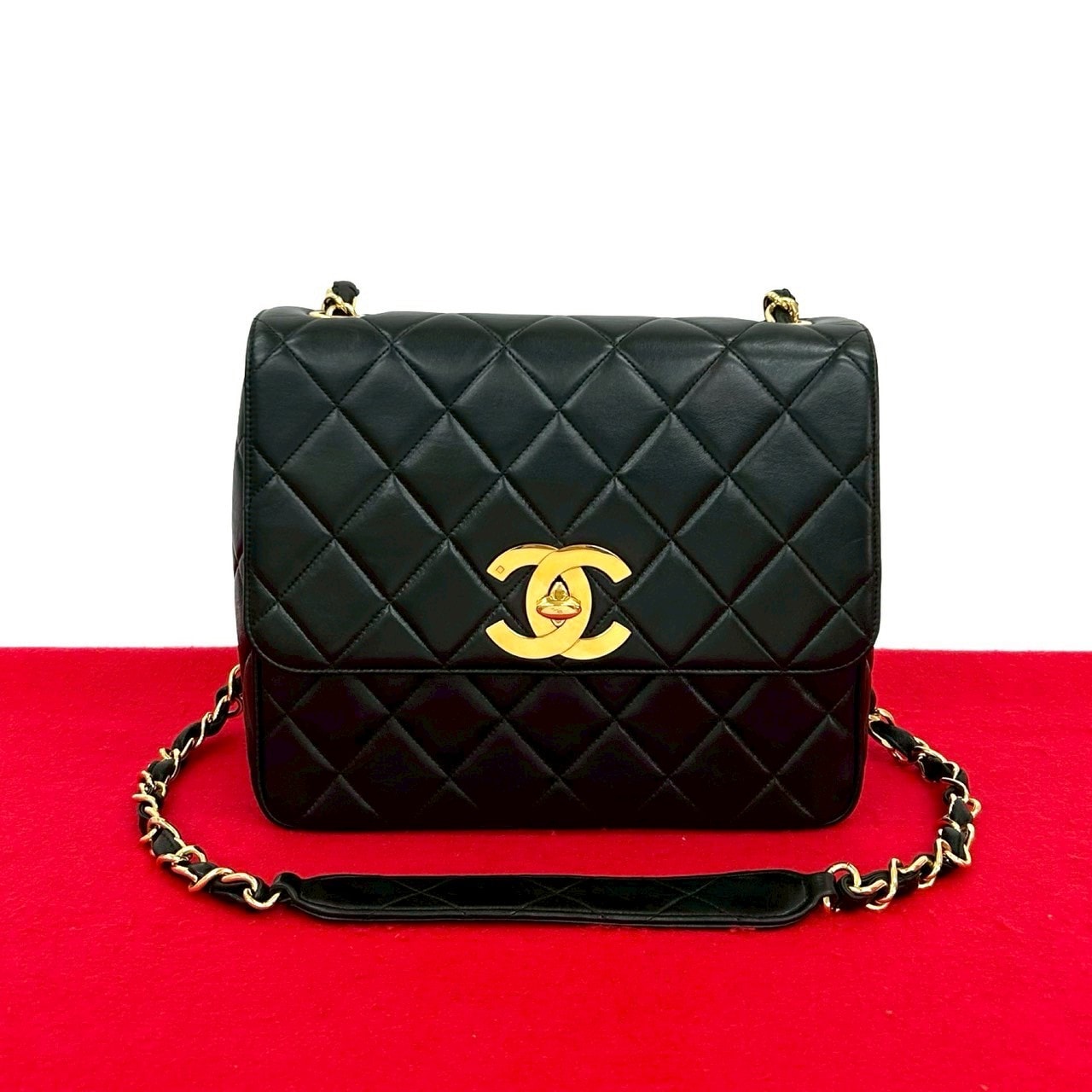 CHANEL シャネル マトラッセ ココマーク ラムスキン ショルダーバッグ ブラック
 713-3