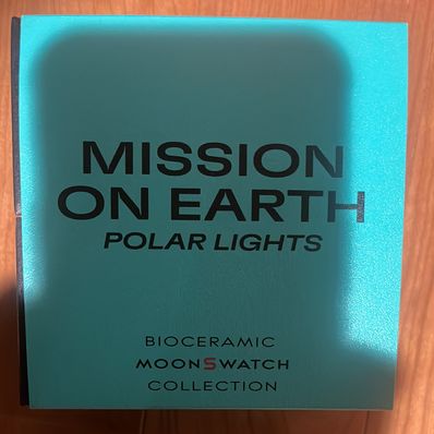 OMEGA x Swatch Bioceramic Moonswatch Mission On Earth "Polar Lights" SO33L103