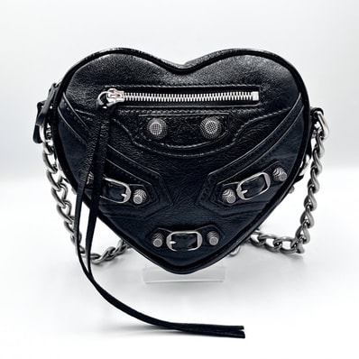 BALENCIAGA(バレンシアガ)ル・カゴール ハート チェーンショルダーバッグ レディース ブラック レザー シルバー金具 ミニバッグ 【中古】