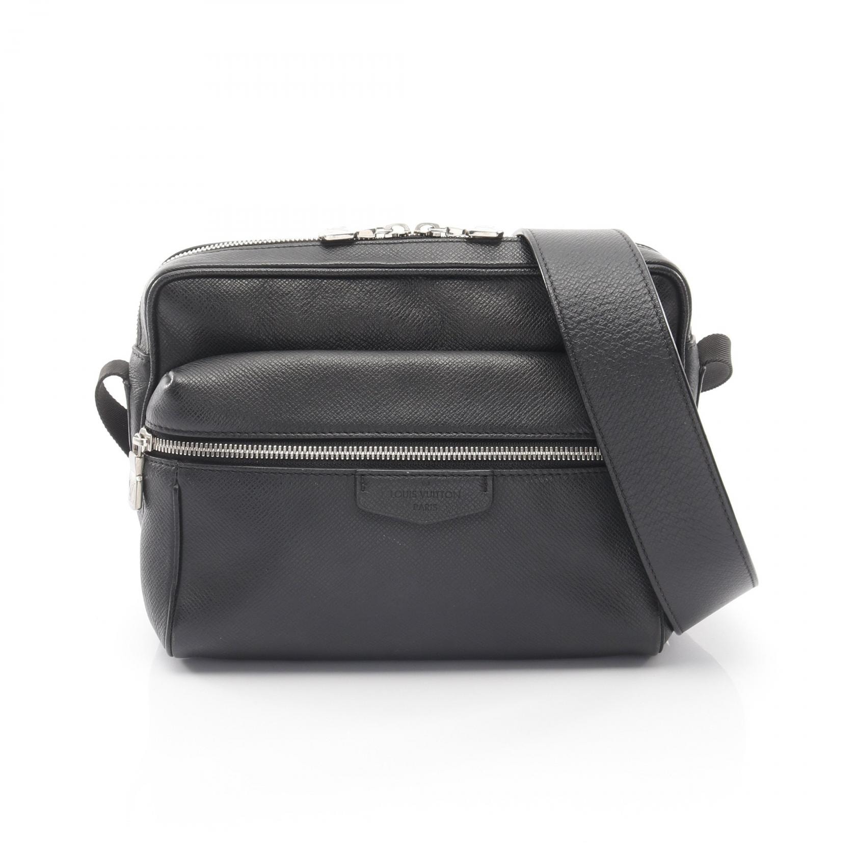 ルイ・ヴィトン LOUIS VUITTON アウトドアメッセンジャーPM タイガ ノワール ショルダーバッグ バッグ レザー メンズ ブラック系 M33435 【中古】