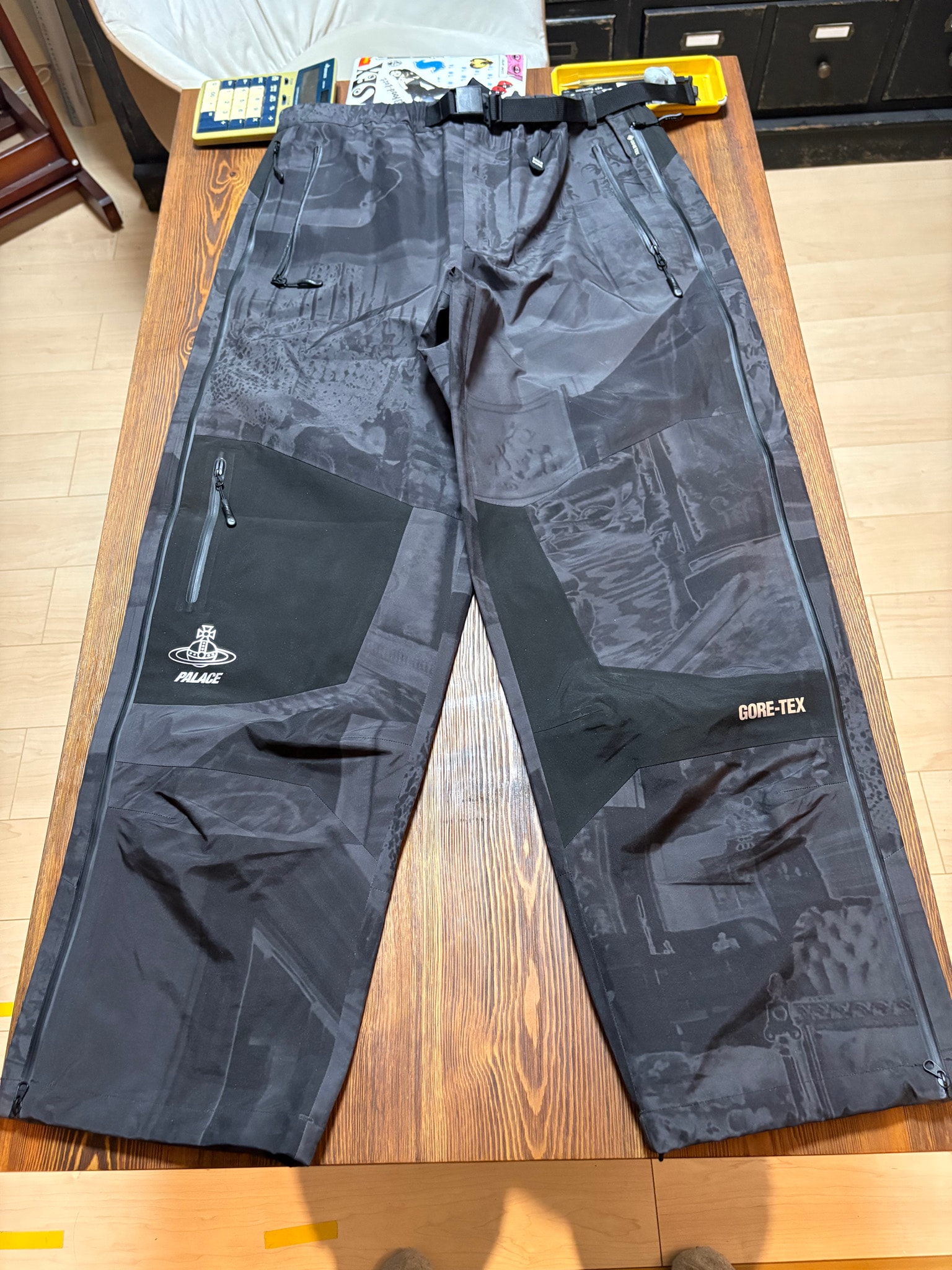 PALACE x Vivienne Westwood Gore-Tex Trouser "Mono Print"