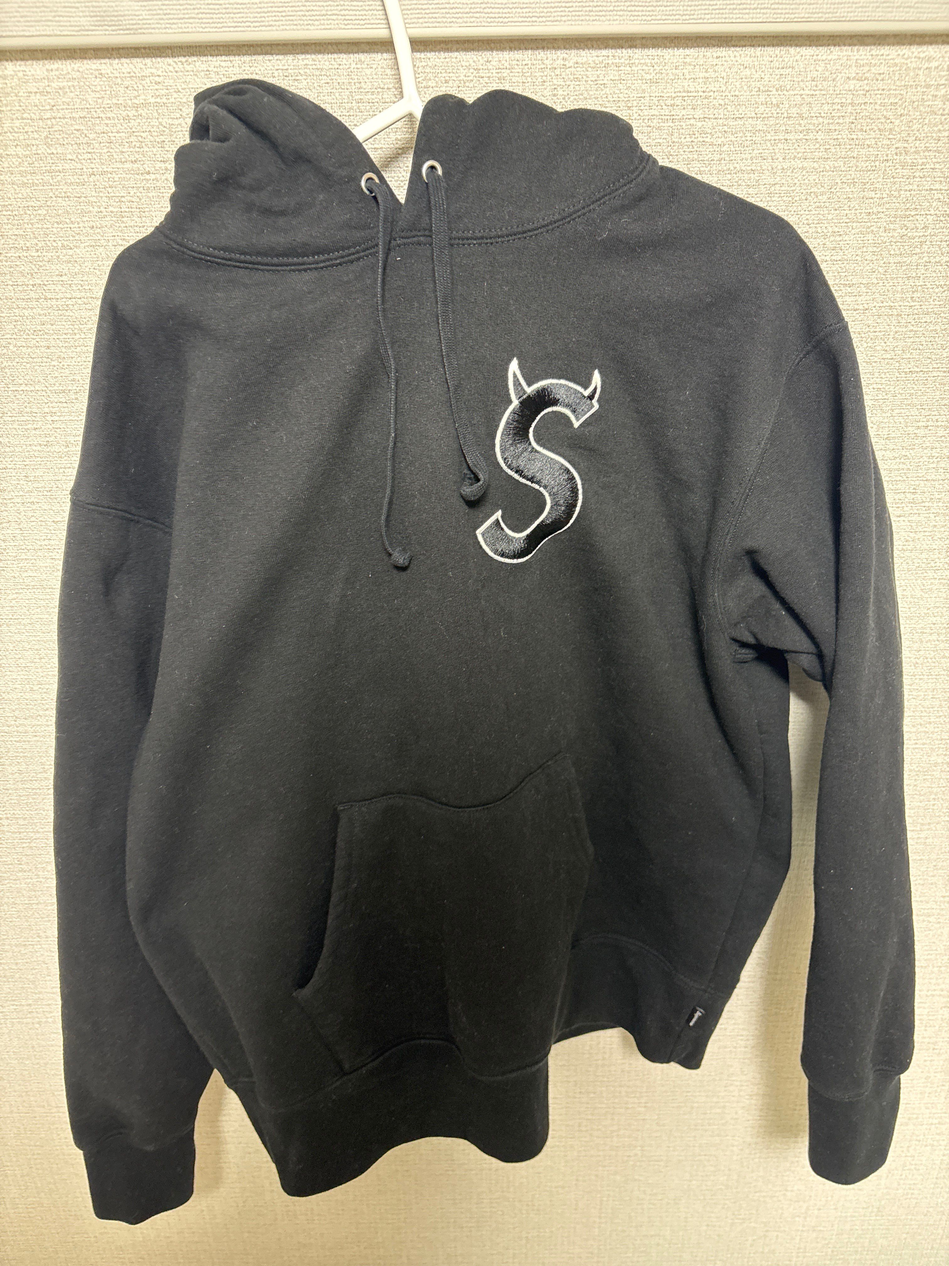 Supreme S Logo Hooded Sweatshirt "Black" (22FW)