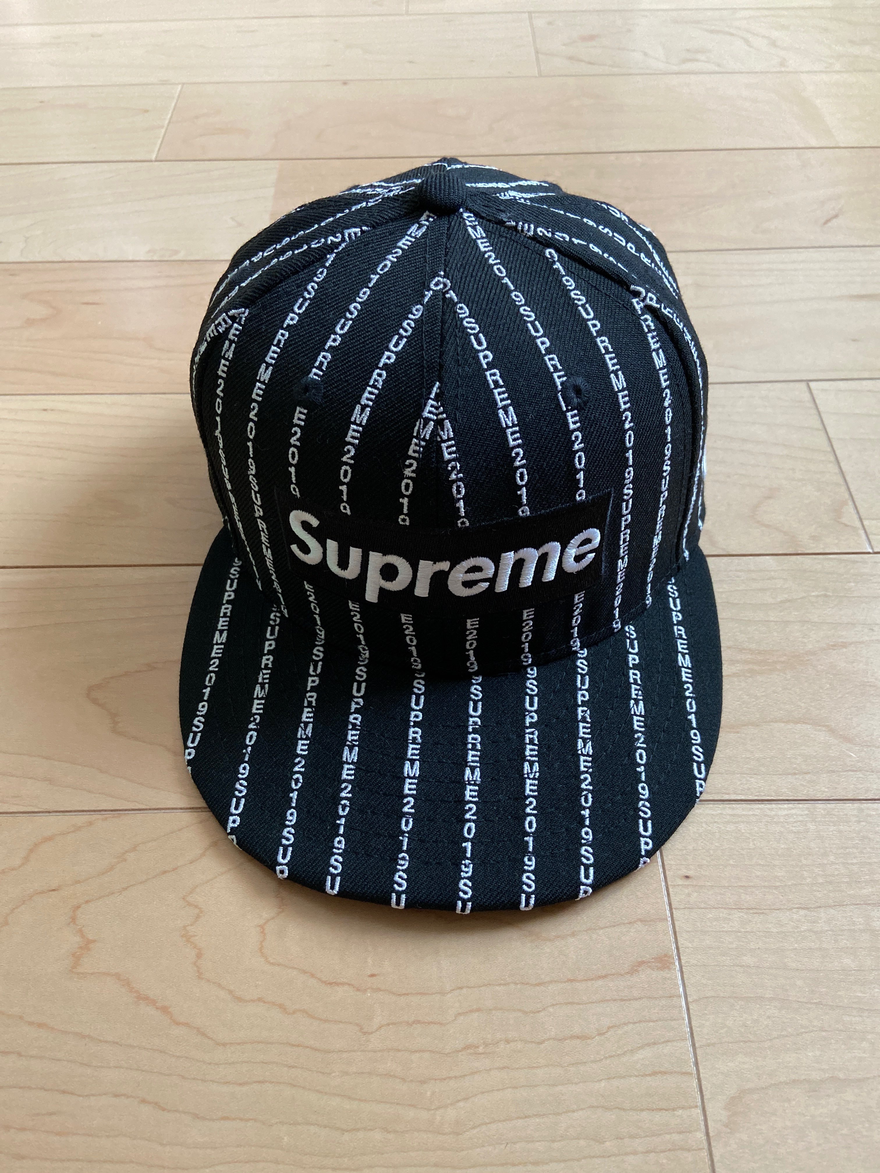 Supreme Text Stripe New Era® "Black"
