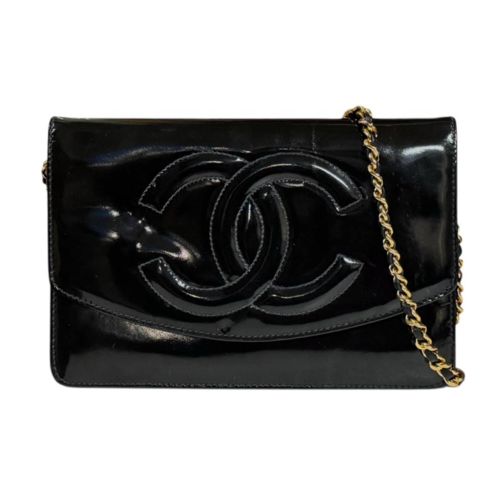 シャネル ココマーク ショルダーバッグ エナメル A05282 ブラック レディース CHANEL  中古