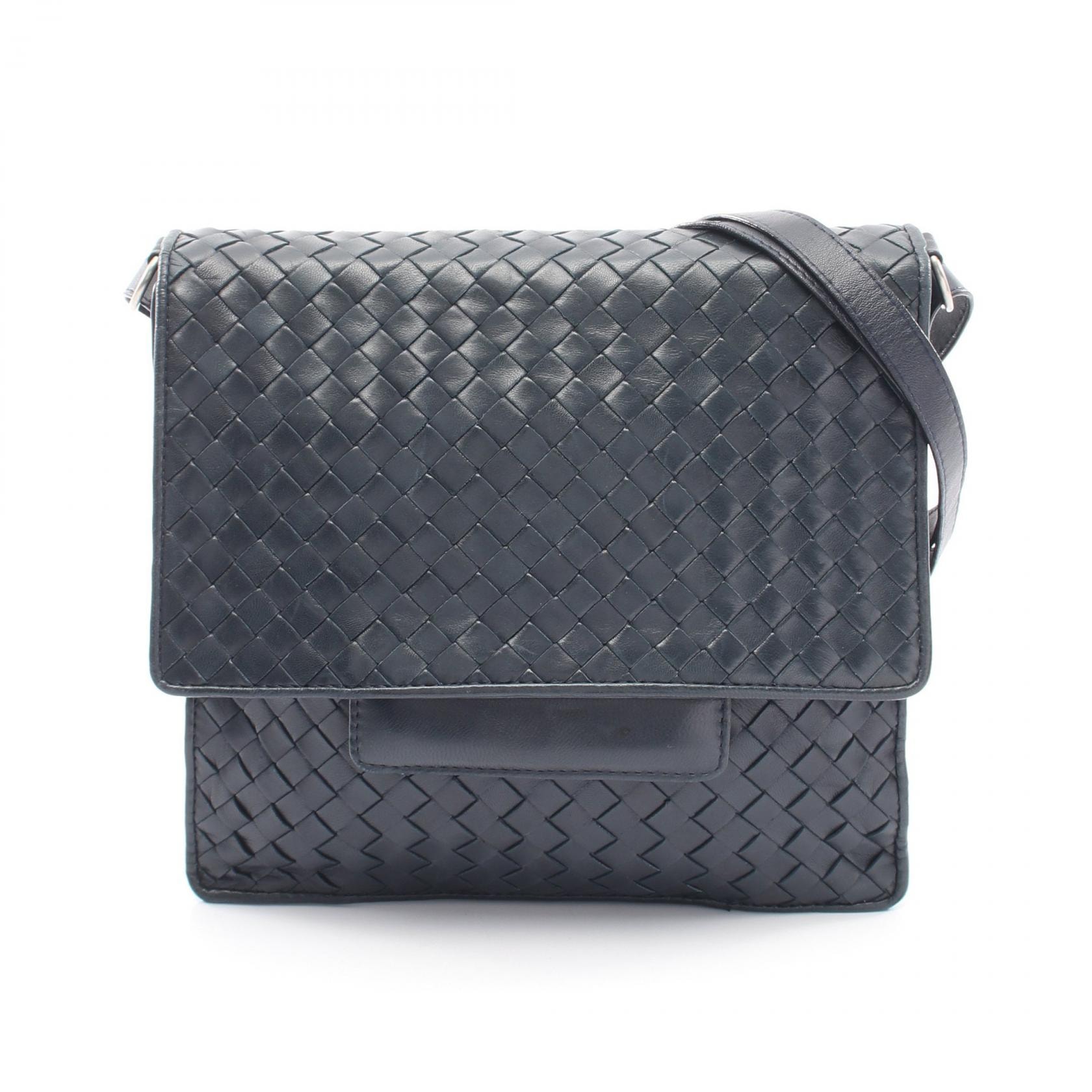 ボッテガヴェネタ BOTTEGA VENETA イントレチャー ト ショルダーバッグ バッグ レザー メンズ レディース ネイビー系 【中古】