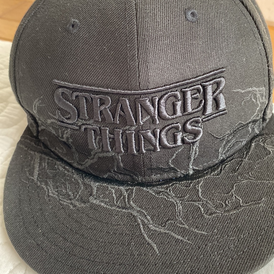 NEW ERA x NETFLIX 59Fifty Stranger Things "Black"