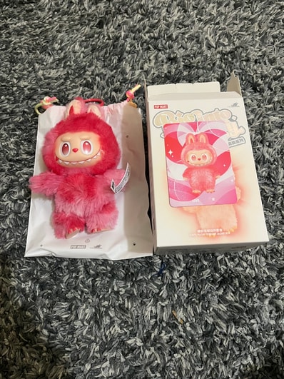 POP MART THE MONSTERS (LABUBU) Big into Energy Series Plush Pendant LOVE