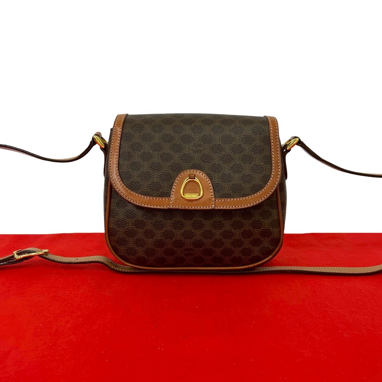 CELINE セリーヌ マカダム ブラゾン トリオンフ 柄 レザー PVC ショルダーバッグ ブラウン
 40034