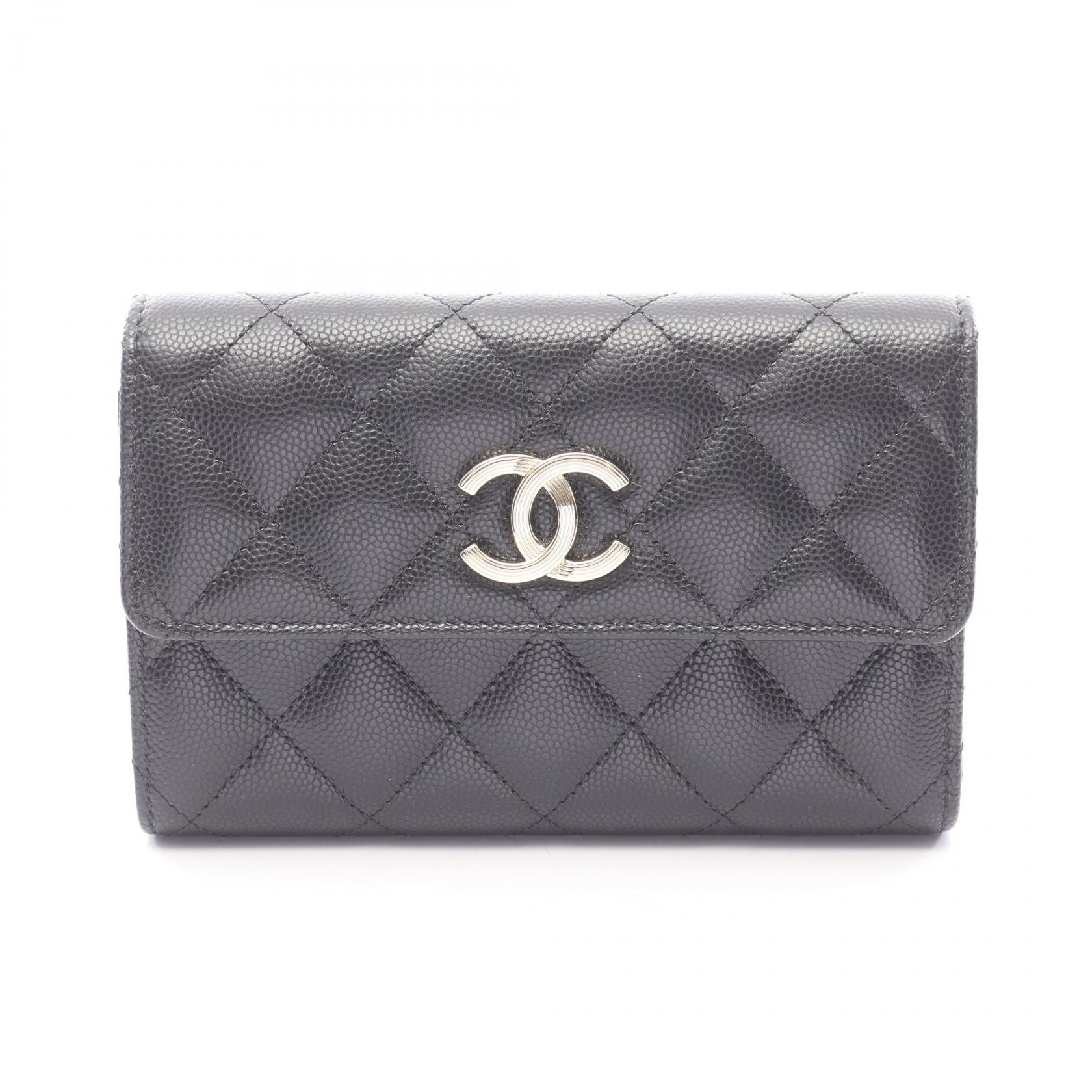 シャネル CHANEL マトラッセ 三つ折り財布 財布 キャビアスキン(グレインドカーフ) レディース ブラック系 AP3398 【中古】