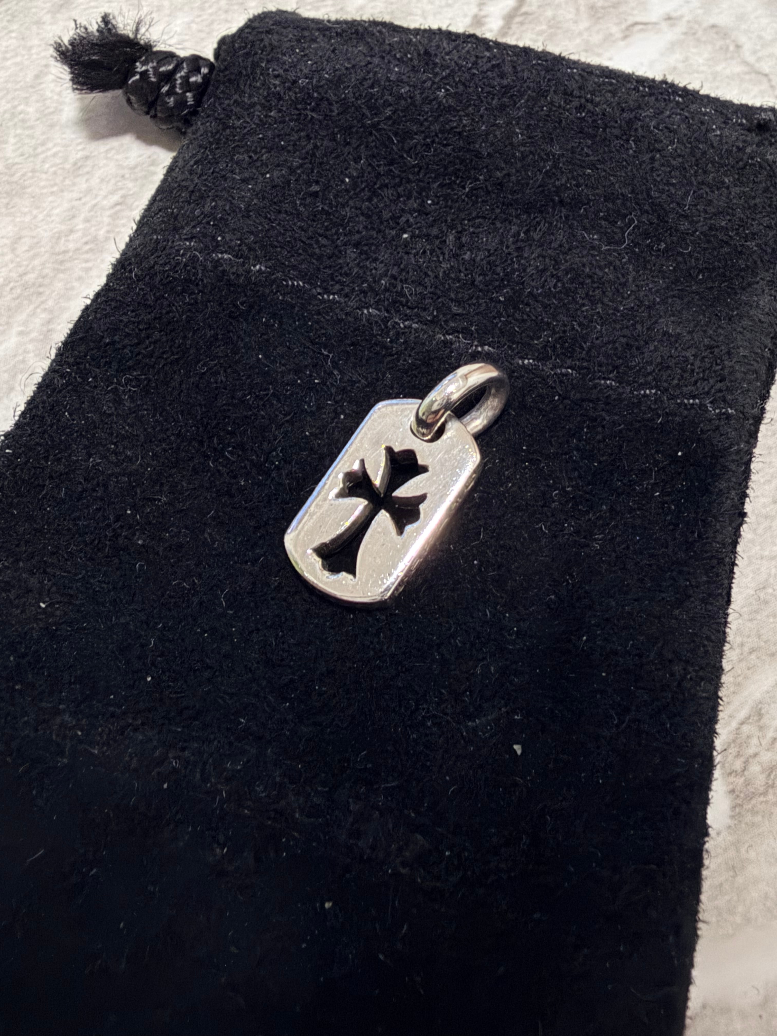 アクセサリー CHROME HEARTS Tiny Cut Out Cross 楽天市場】【CHROME HEARTS クロムハーツ】Tiny Cut Out Cross Dog Tag