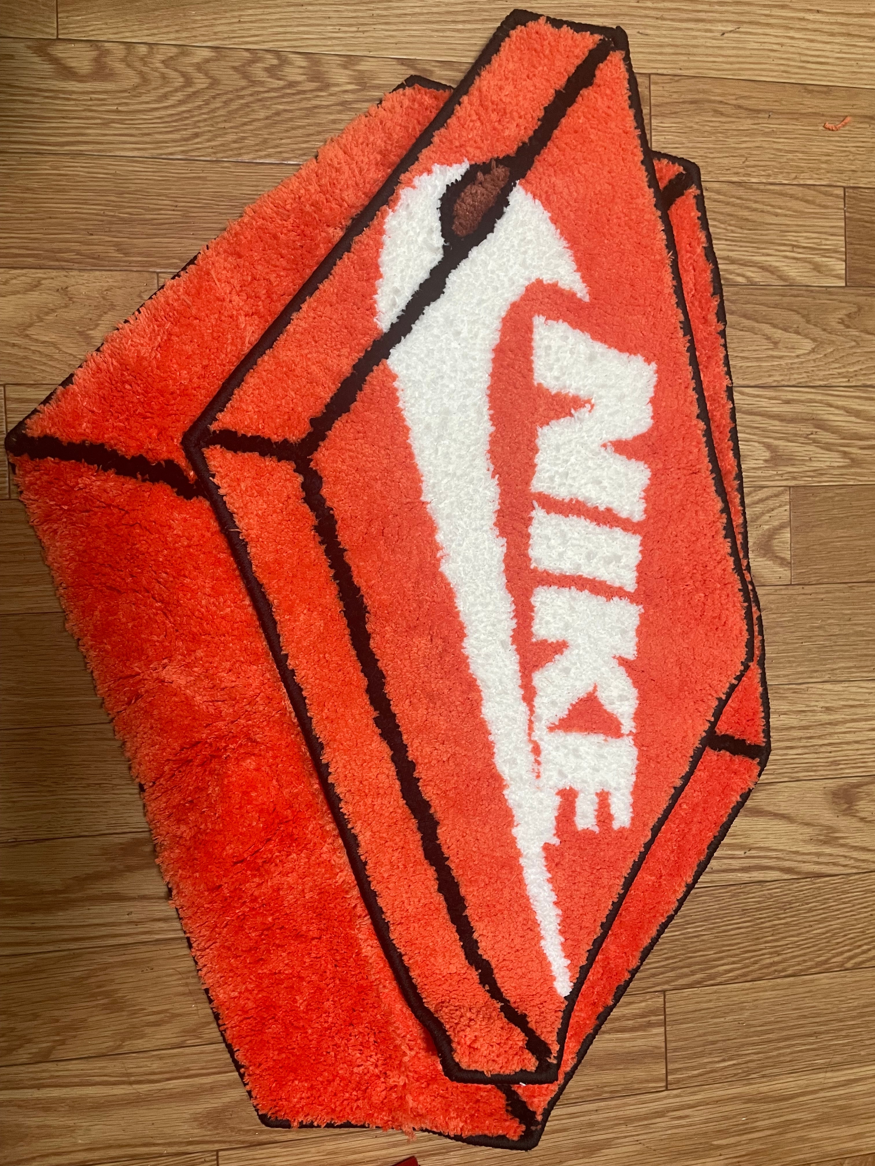 NIKE BOX RUGMAT "ORANGE"