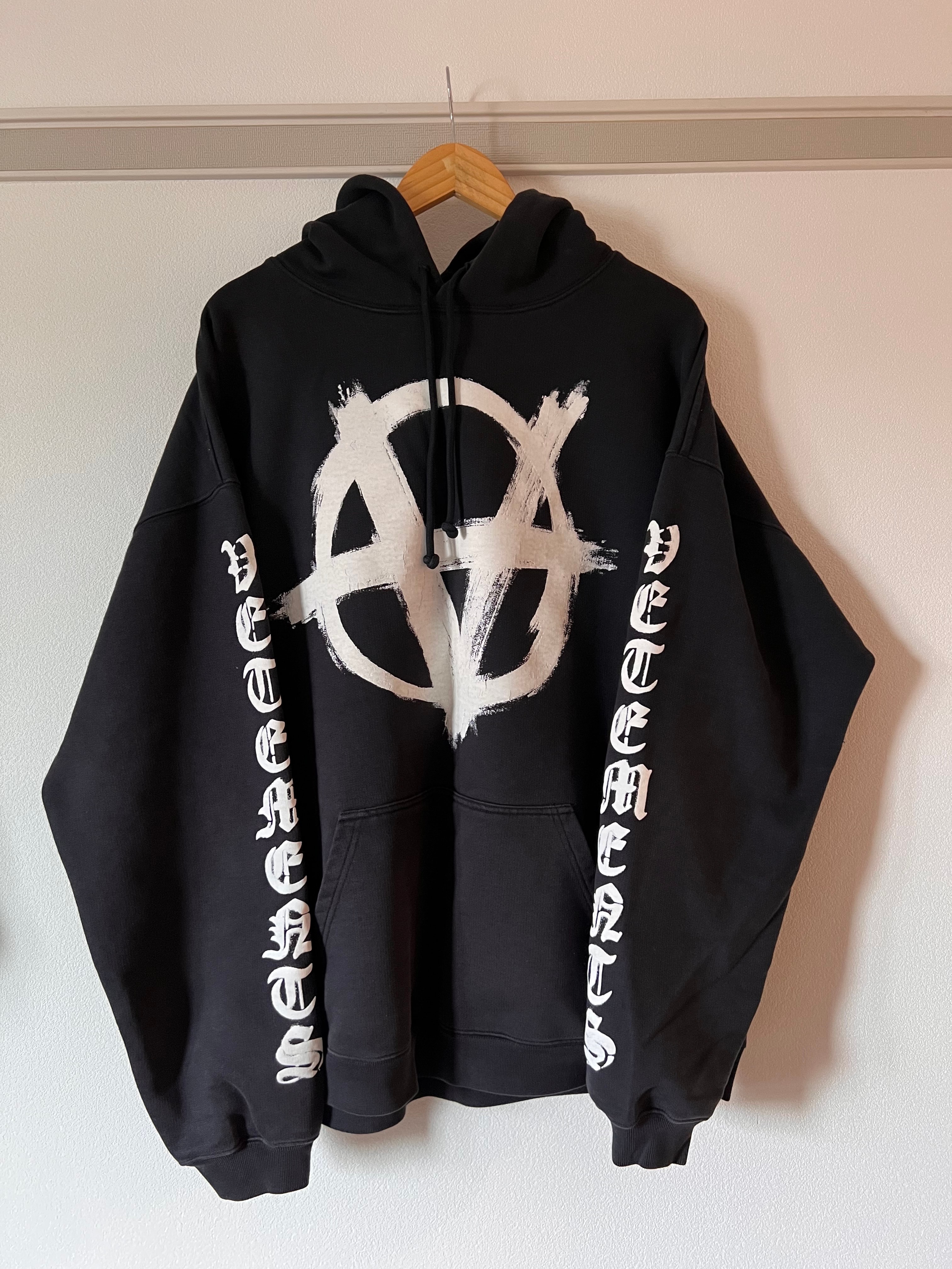 VETEMENTS Double Anarchy Hoodie "Black" UA65HD650B