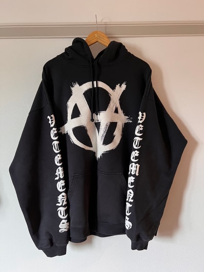 VETEMENTS Double Anarchy Hoodie "Black" UA65HD650B