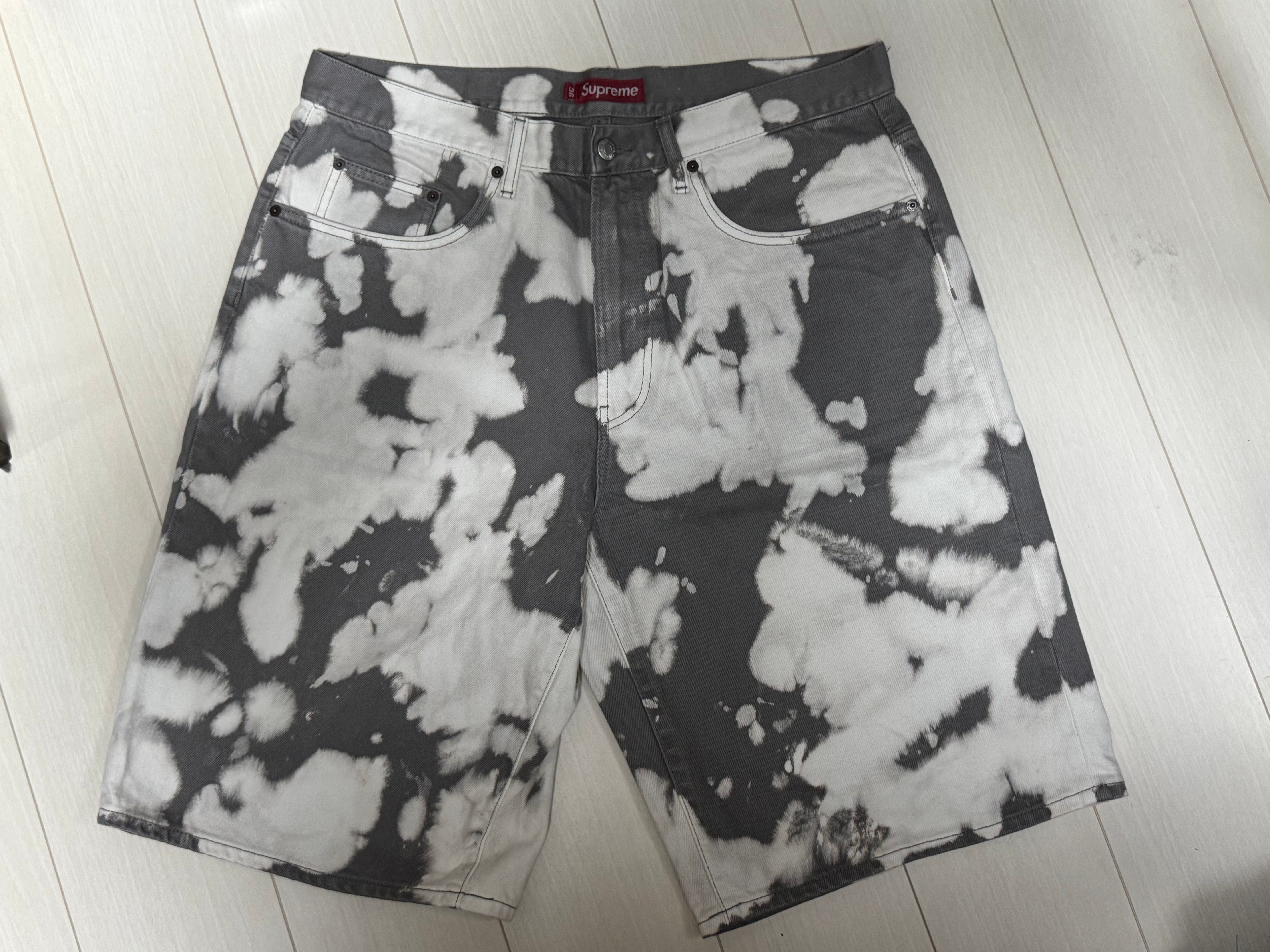 Supreme Baggy Denim Short "Bleached"