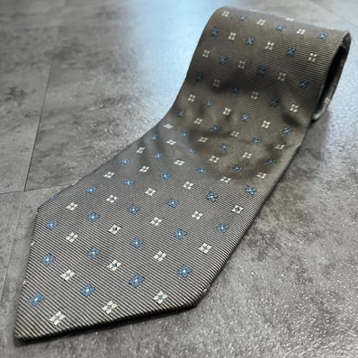【Brooks Brothers】ブルックスブラザーズ スクエアフラワー 小花柄 ネクタイ グレー ブルー アイボリー シルク100% アメリカ製 メンズ