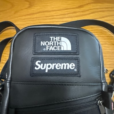 Supreme x The North Face Leather Shoulder Bag "Black"