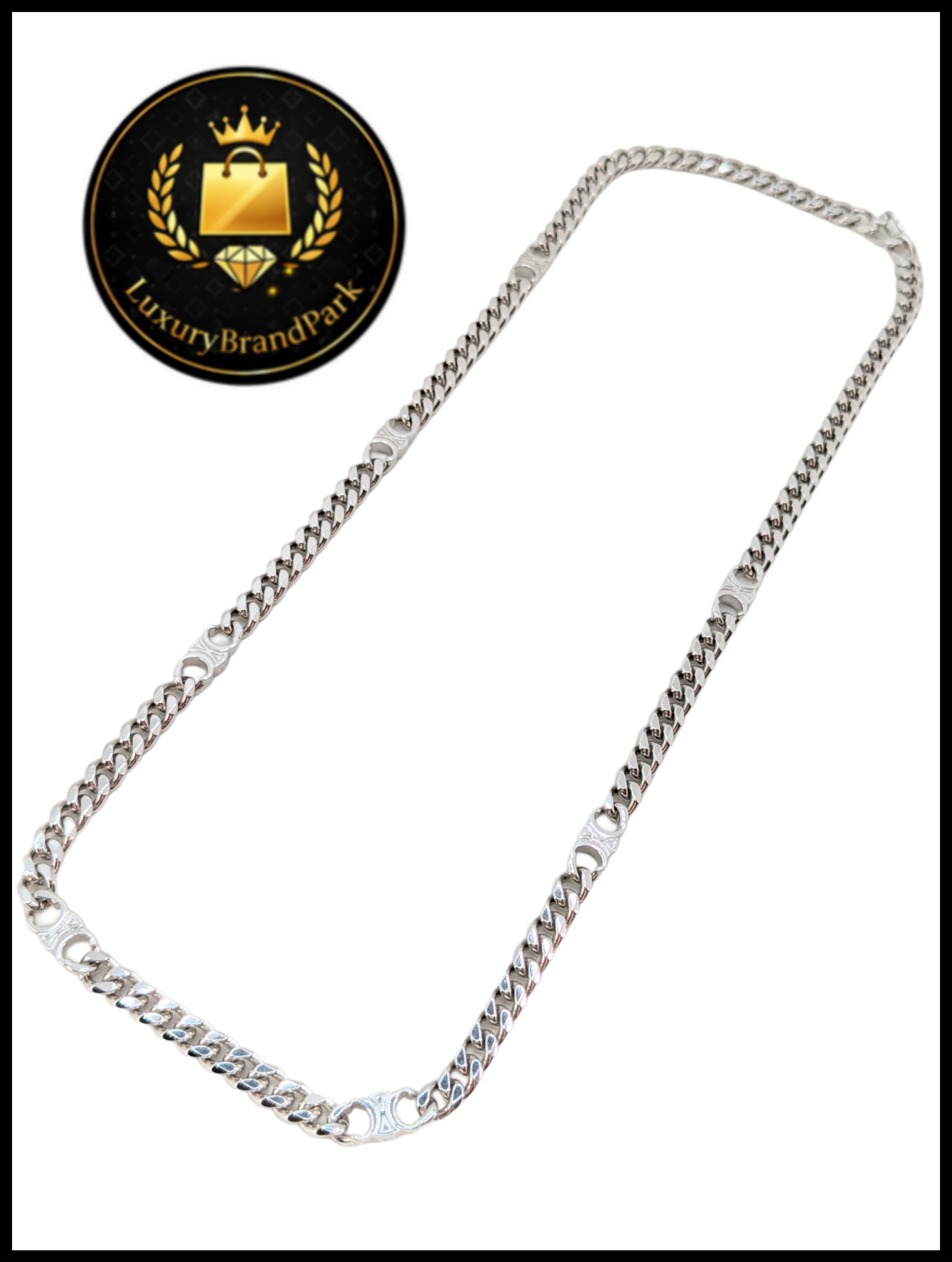 セリーヌ トリオンフ グルメット スモールチェーン ネックレス