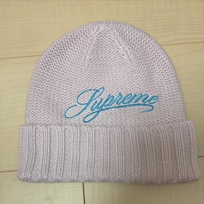 Supreme Script Logo Beanie "Pink"