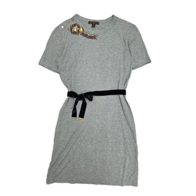 LOUIS VUITTON ルイ・ヴィトン 半袖Tシャツ ロゴワッペン付き ピンブローチ ウエストリボン ワンピース RW102W WRDR05JEP XS コットン グレー レディース【中古】