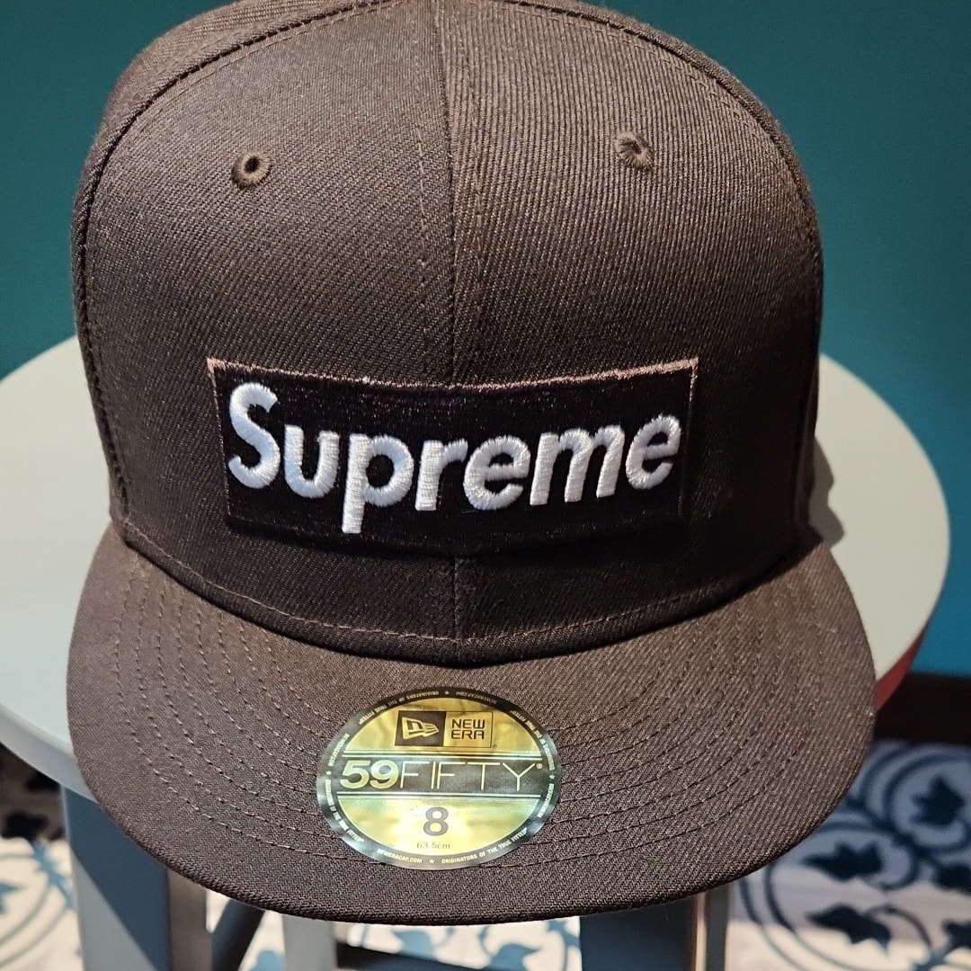 Supreme No Comp Box Logo New Era "Brown"