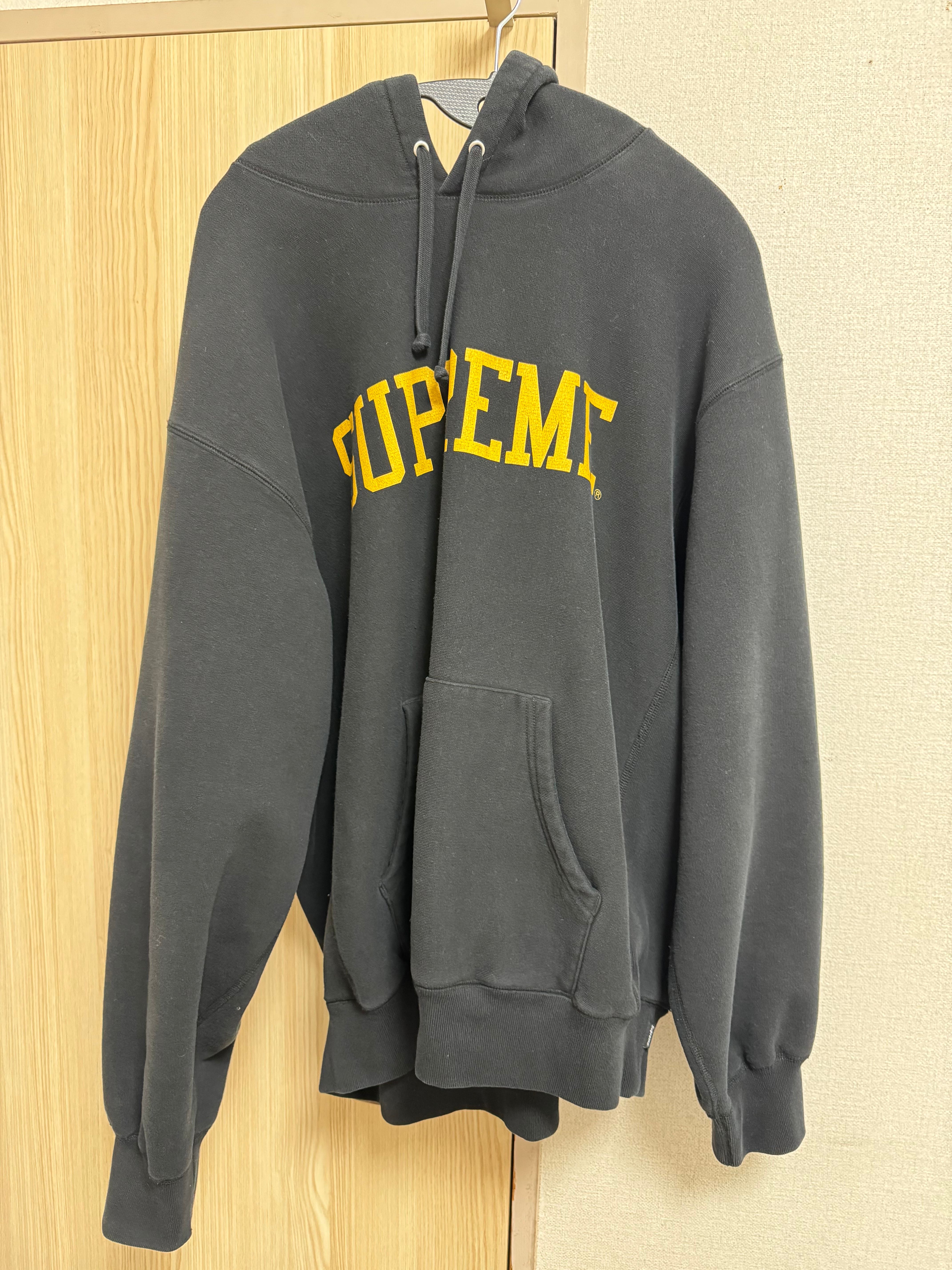 Supreme Varsity Hooded Sweatshirt "Black"