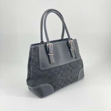 B (目立った傷や汚れなし)】COACH（コーチ） シグネチャー