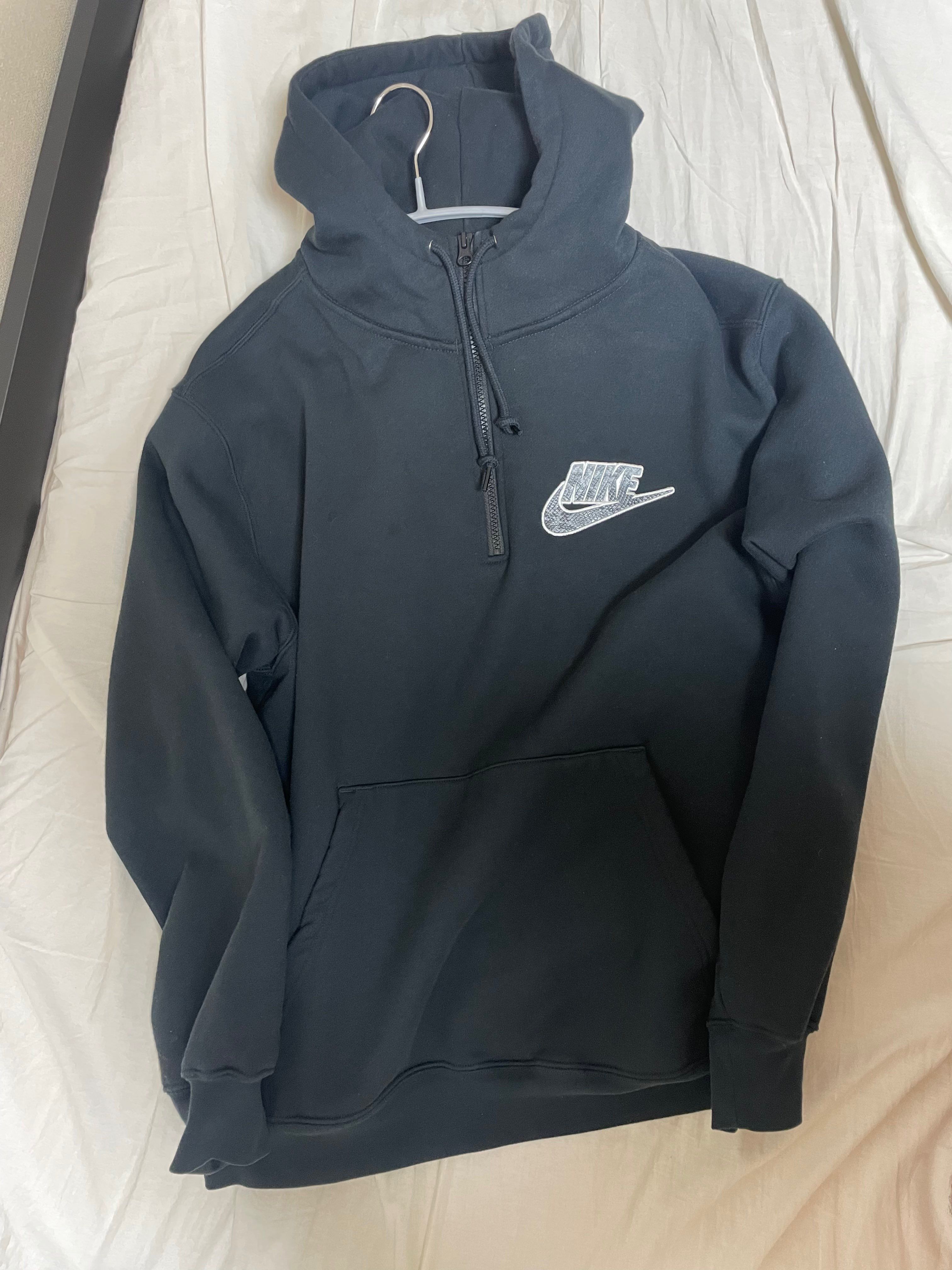 Supreme / Nike® Half Zip Hooded Sweatshirt 