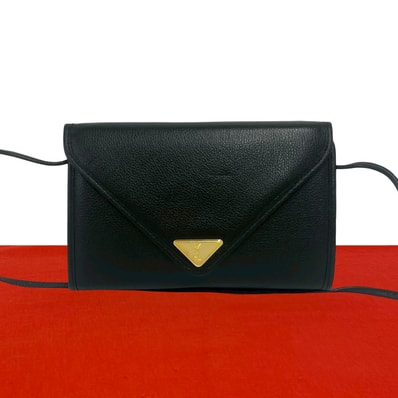 YVES SAINT LAURENT イヴ・サンローラン YSL ロゴ 金具 レザー ショルダーバッグ ブラック
63155