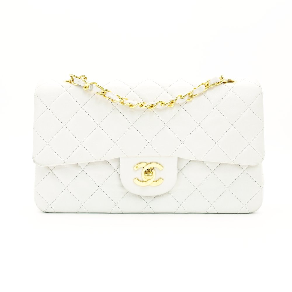 シャネル マトラッセショルダーバッグ レディース