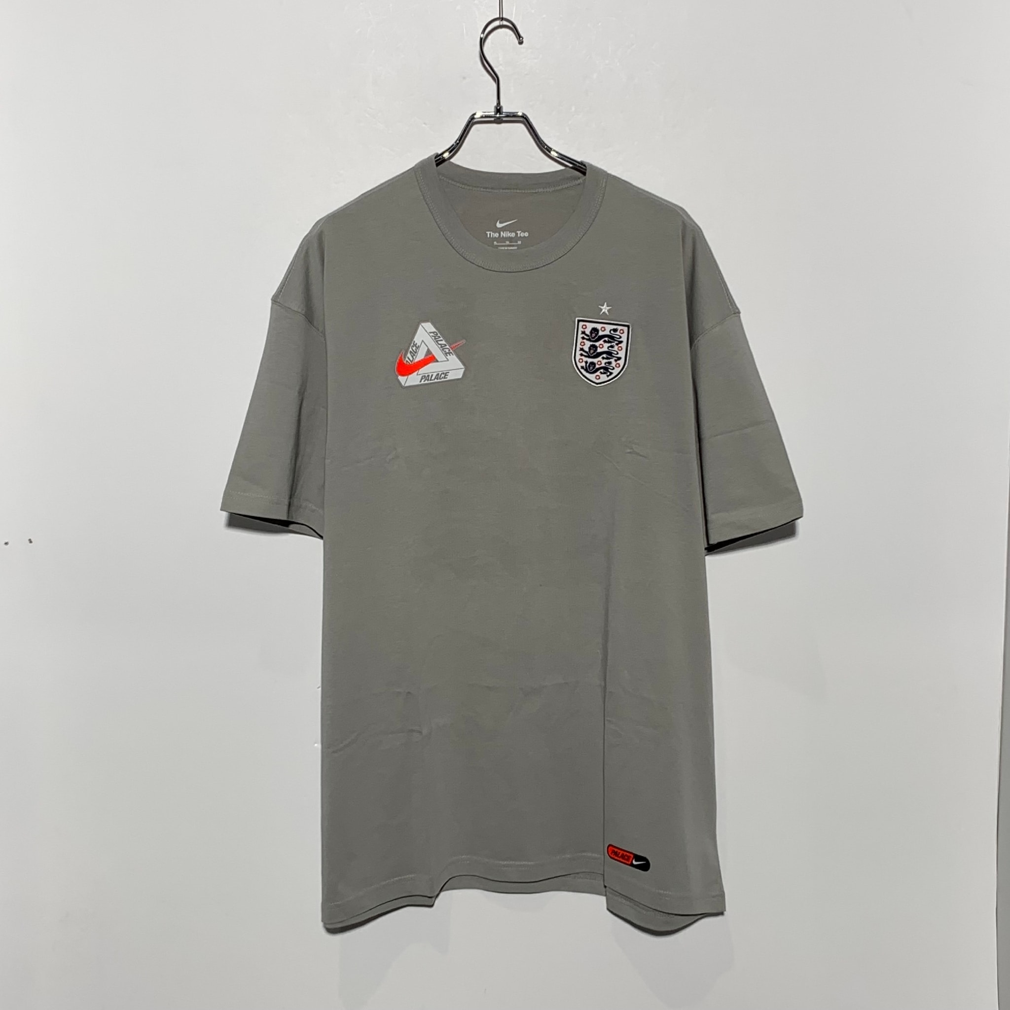 Nike x PALACE X2 World Cup T-Shirt England "Grey"