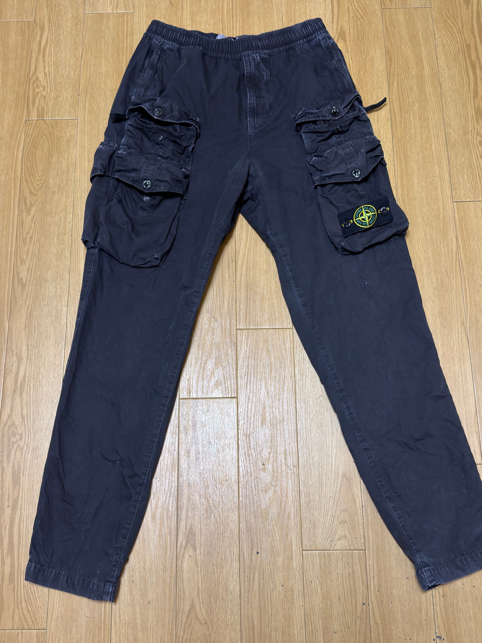 Stone Island 314WA Brushed Cotton Canvas Garment Dyed Cargo Pants - 22SS "Black"
