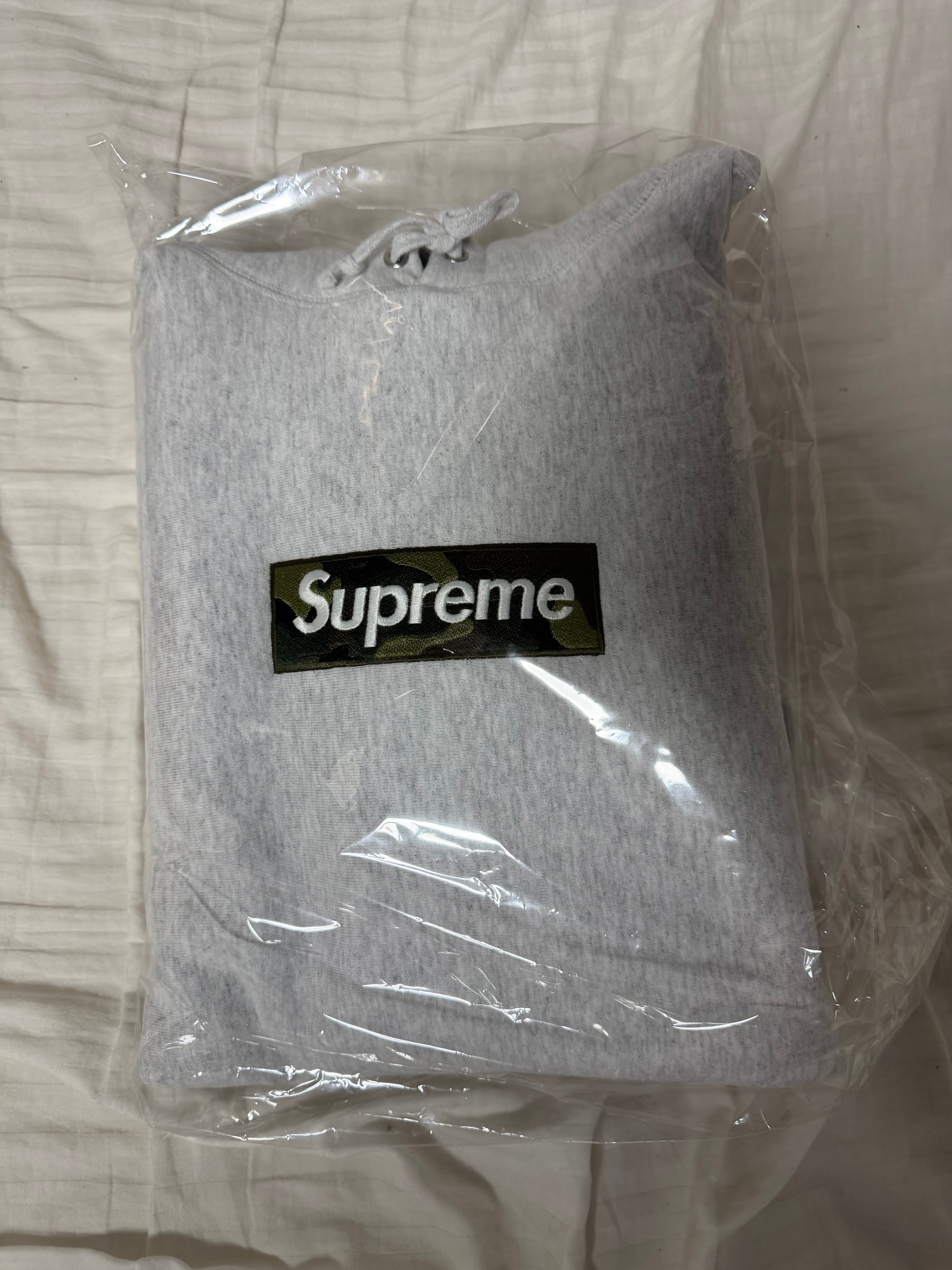 シュプリーム ボックス ロゴ フーディー スウェットシャツ "アッシュ グレー" (23FW)