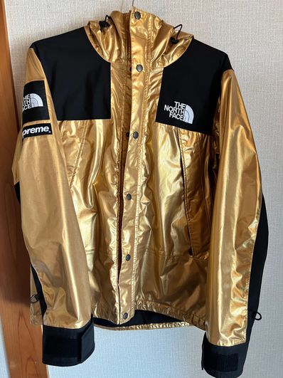 Supreme x The North Face Metallic Mountain Parka "Gold"