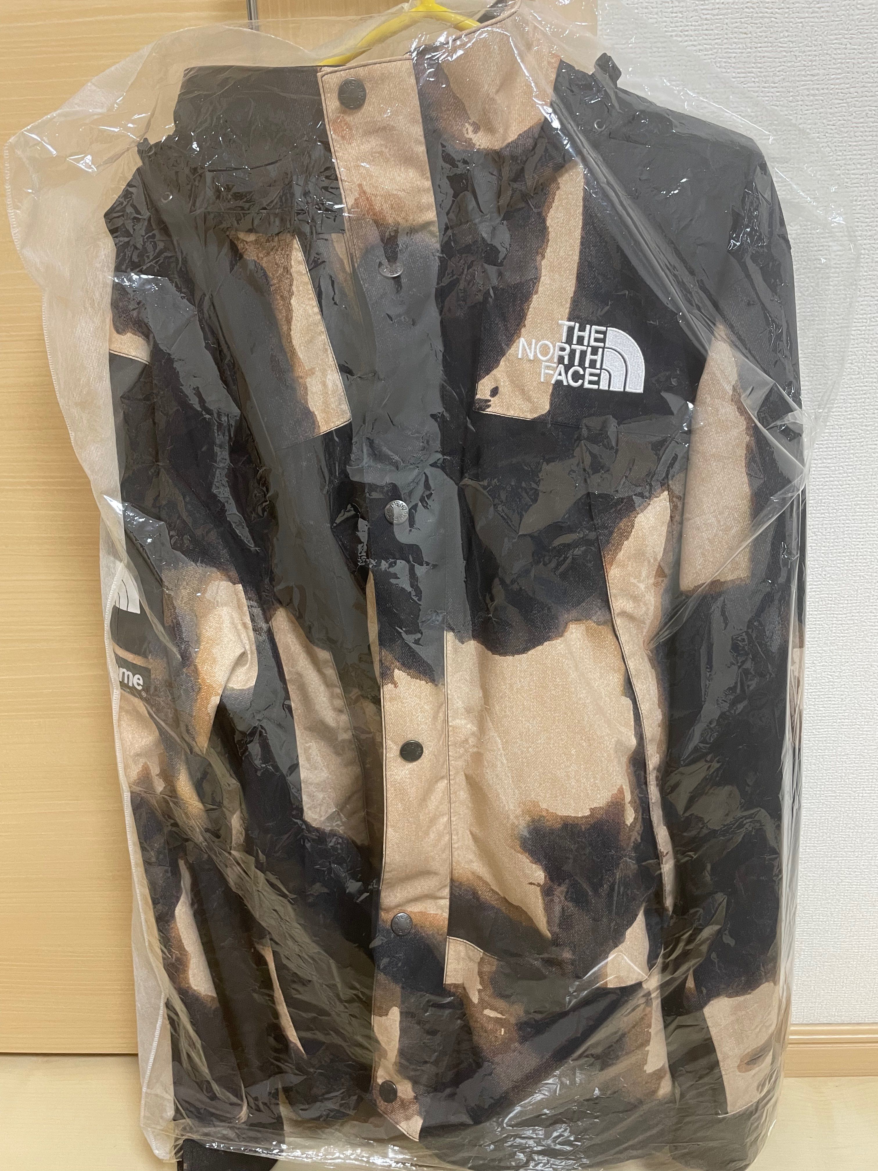 Supreme x The North Face Bleached Denim Print Mountain Jacket "Black"