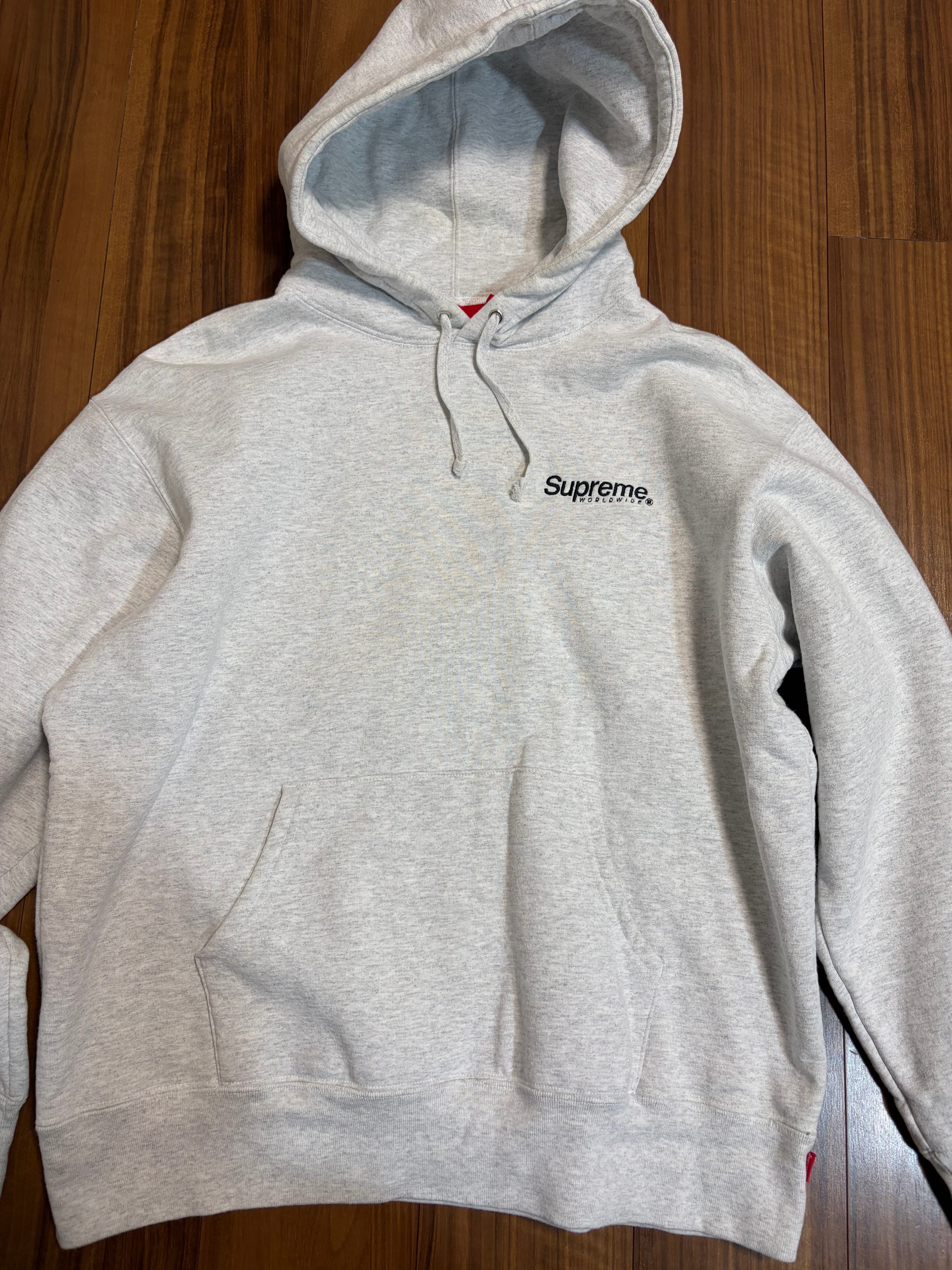 Supreme Worldwide Hooded Sweatshirt 