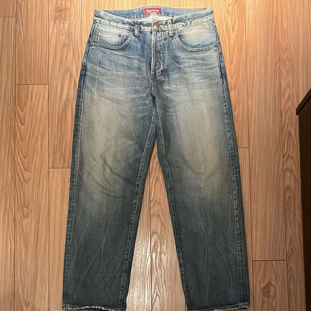 Supreme Distressed Loose Fit Selvedge Jean "Washed Indigo" (24SS)