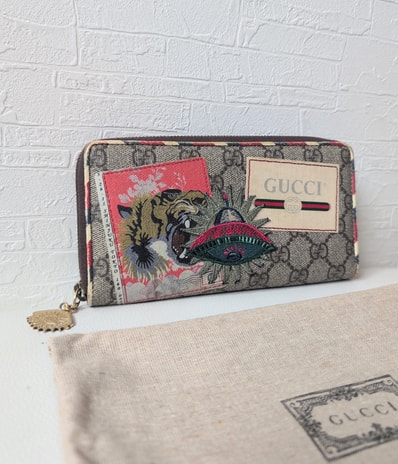 Gucci Courrier Zip Around GG Supreme Canvas Wallet "Beige"