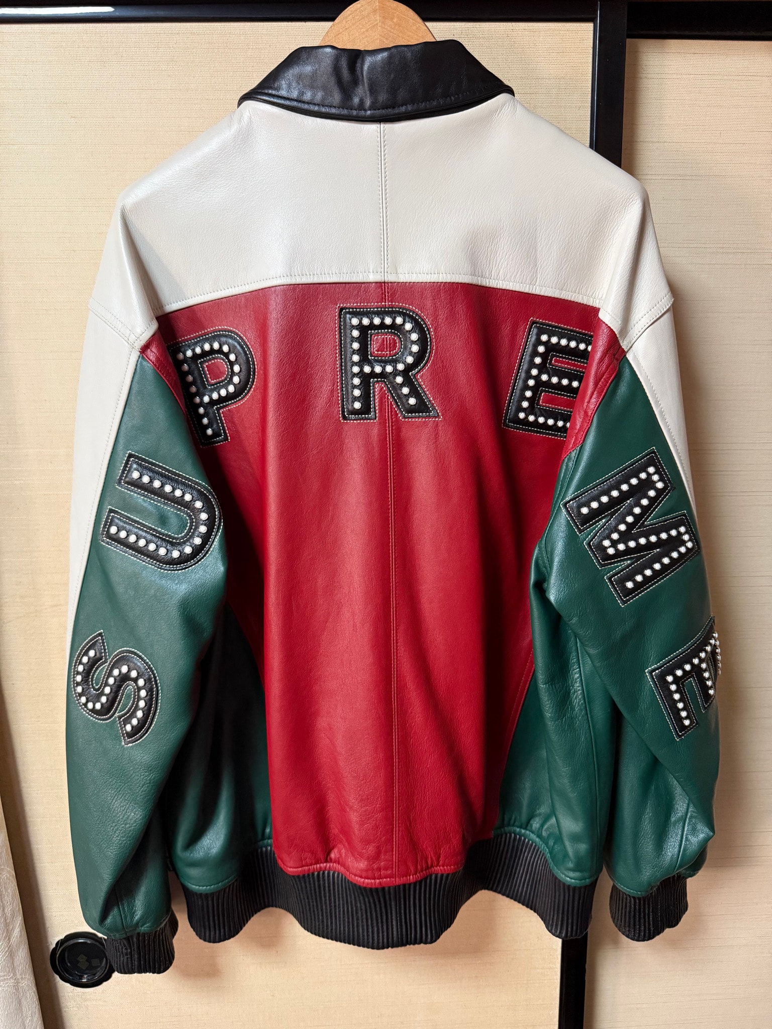 Supreme Studded Arc Logo Leather Jacket "White"