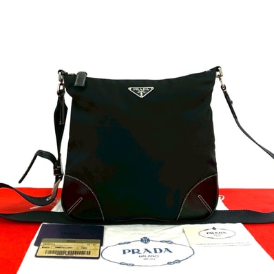 PRADA プラダ 三角ロゴ 金具 ナイロン レザー ショルダーバッグ ブラック
28901