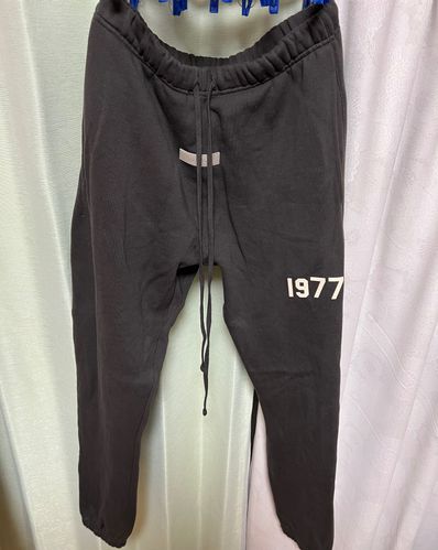 FEAR OF GOD ESSENTIALS 1977 SWEATPANTS "Iron"