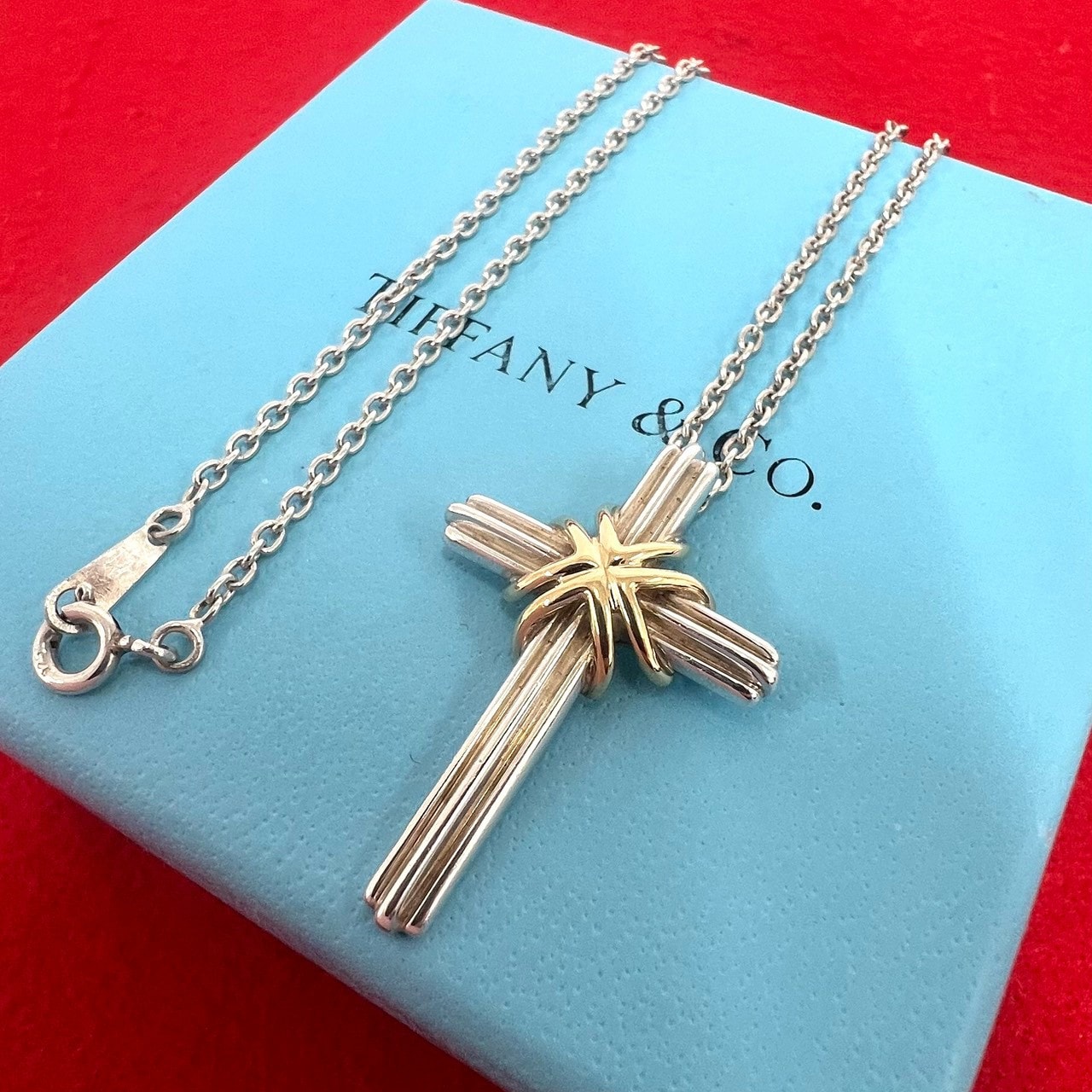 TIFFANY&Co. ティファニー シグネチャー クロス ネックレス シルバー925 K18イエローゴールド ネックレス シルバー
 24876