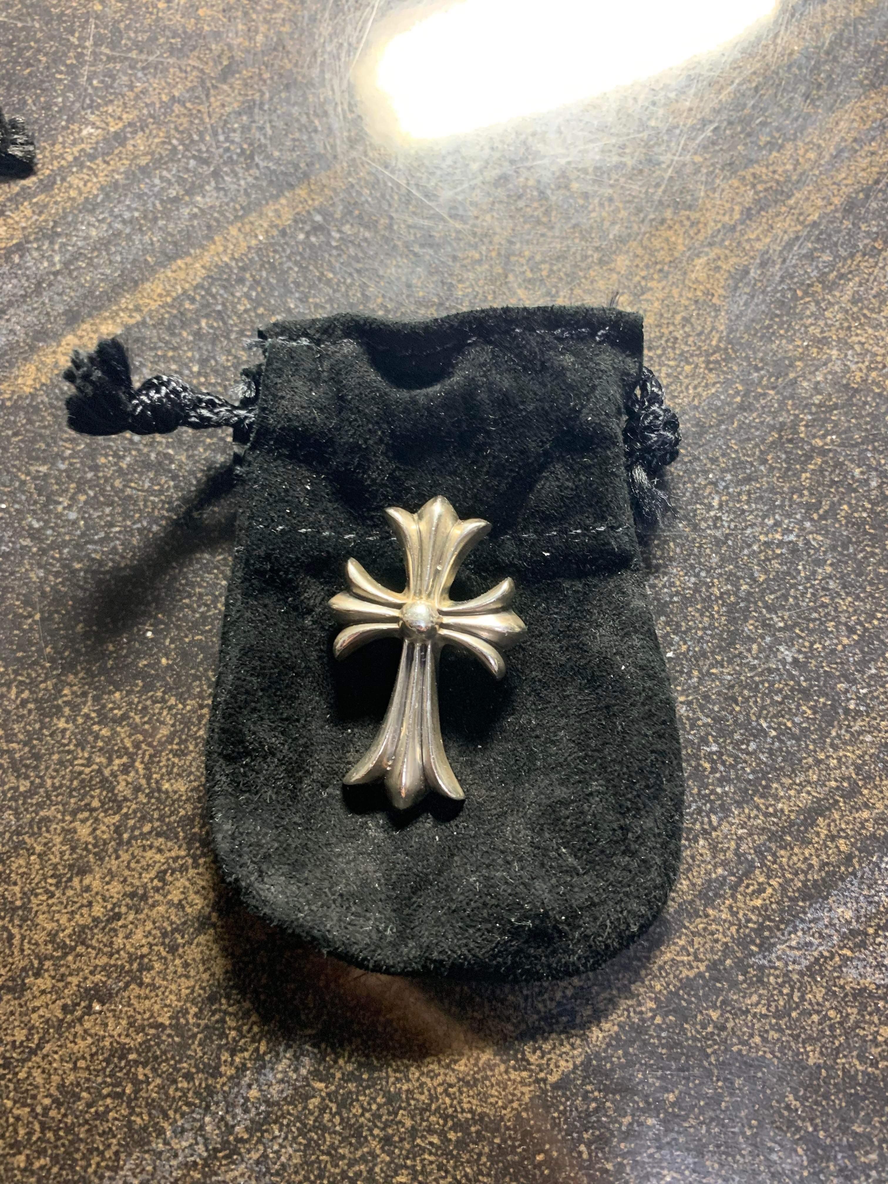 Chrome Hearts CH Cross Pendant Small / Plain Bail "Silver"