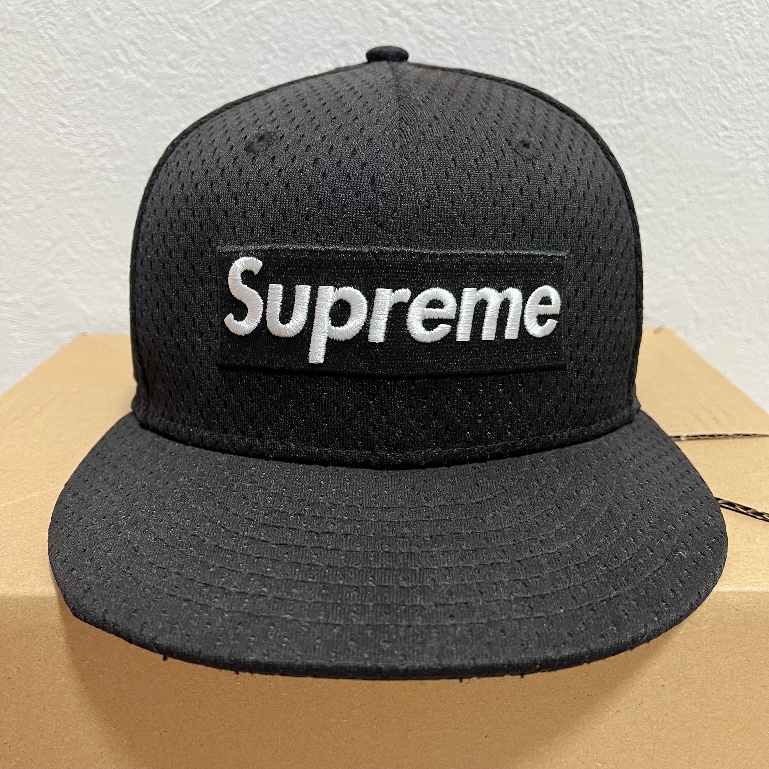 Supreme Mesh Box Logo New Era "Black"