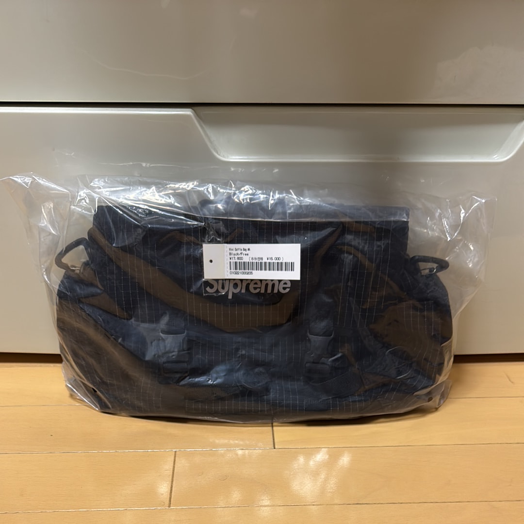 Supreme Mini Duffle Bag "Black" (24SS)