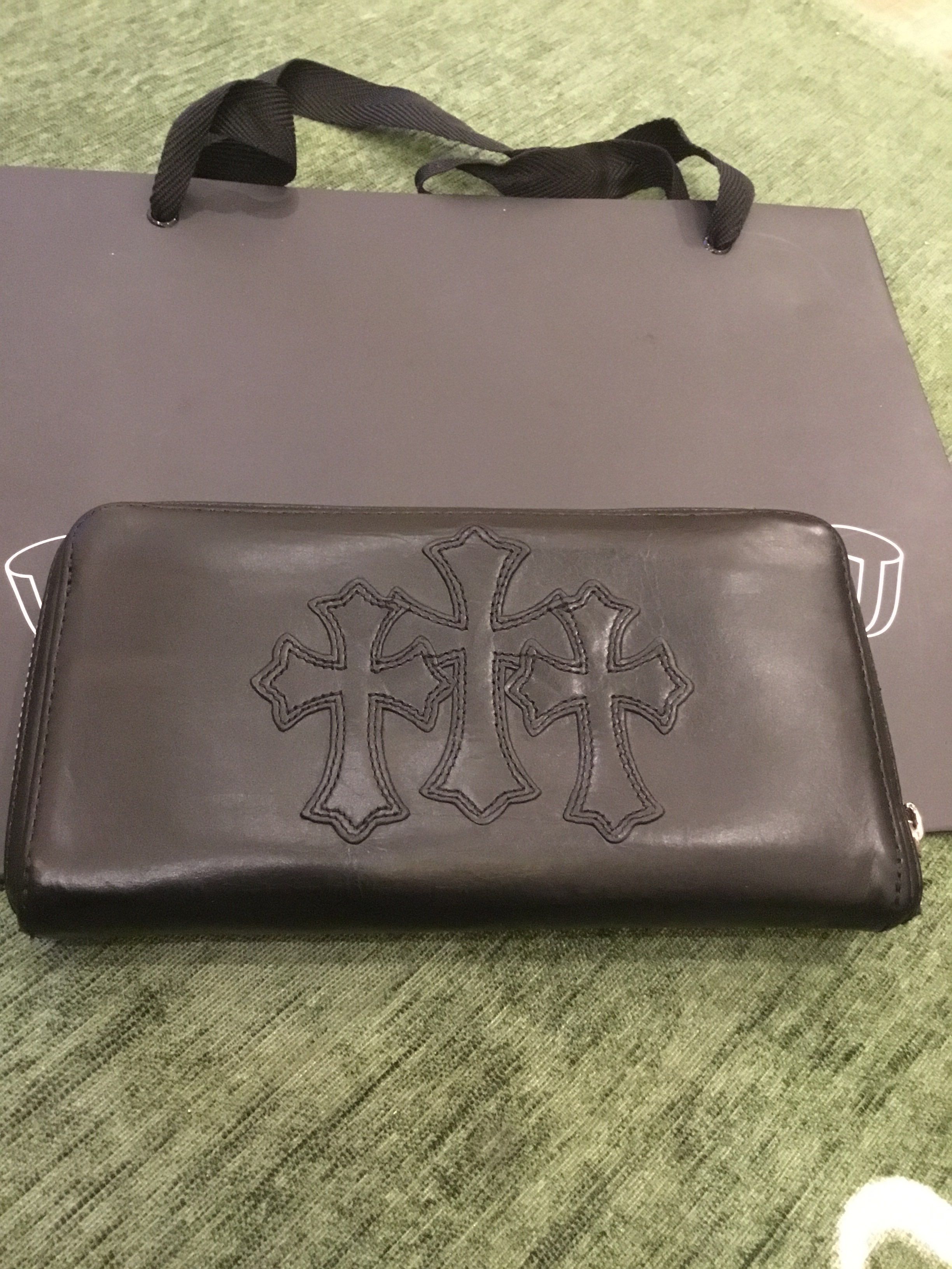 クロムハーツ セメタリークロスウォレット