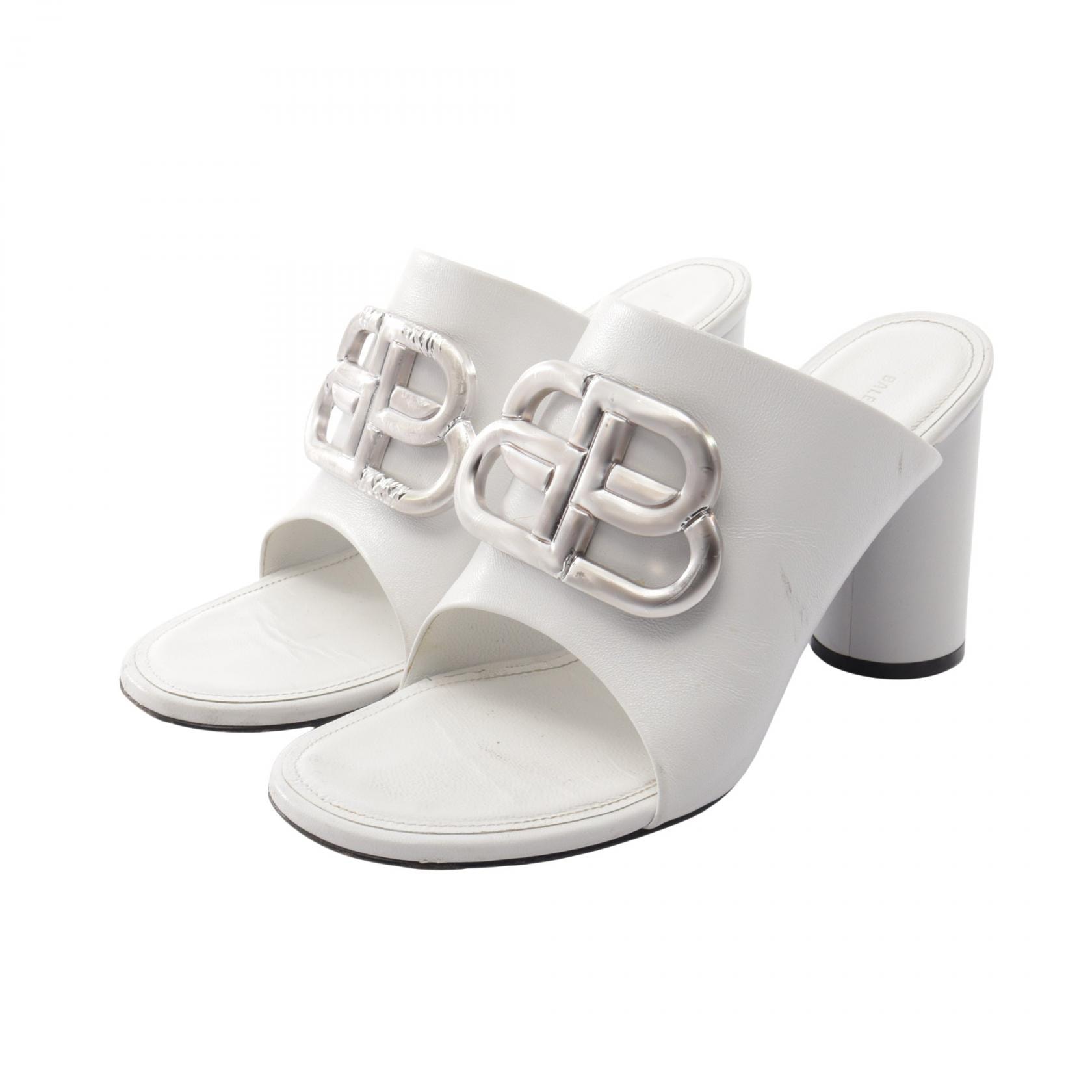 バレンシアガ BALENCIAGA BBロゴ サンダル 靴 レザー レディース ホワイト系 【中古】